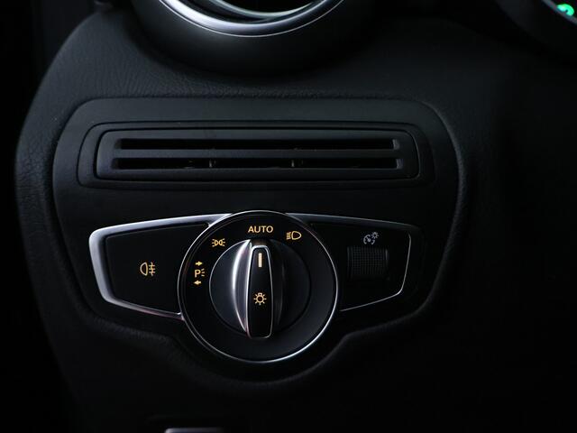 Mercedes-Benz GLC-KLASSE 300 e 4MATIC Premium Panoramadak | Stoelverwarming Inclusief 24 maanden MB Certified garantie voor Europa.