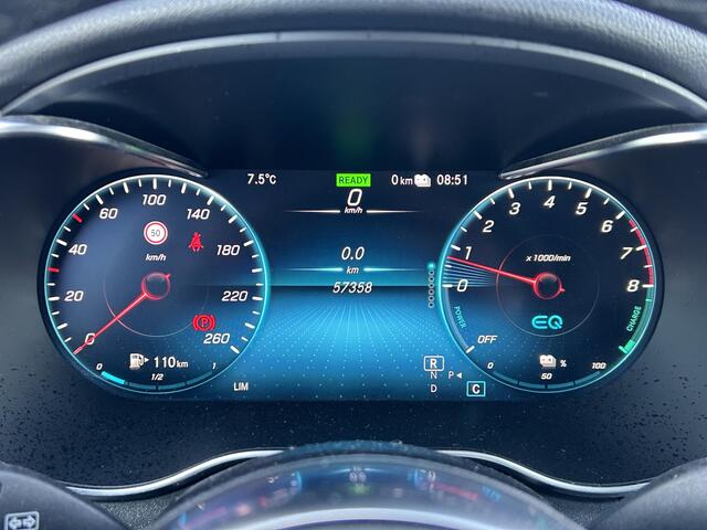 Mercedes-Benz GLC-KLASSE 300e 4MATIC AMG Line | Panoramadak | Trekhaak | Stoelverwarming