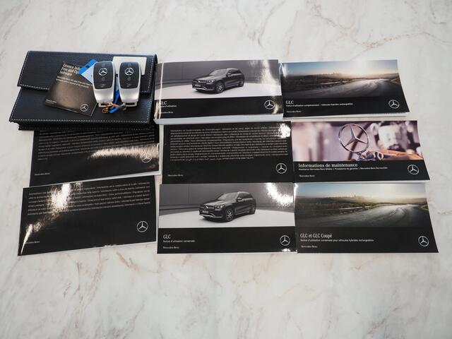 Mercedes-Benz GLC-KLASSE 300e 4MATIC AMG | Panoramadak | Sfeerlicht | Camera | Sportstuur | Virtual | Stoelverwarming | Carplay