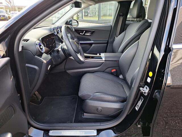 Mercedes-Benz GLC-KLASSE 300 e 4MATIC Autom. | Panoramadak | Trekhaak | 360° Camera | Rijassistentiepakket | Memory pakket | Sfeerverlichting | Dodehoekassistentie | Elektrische achterklep