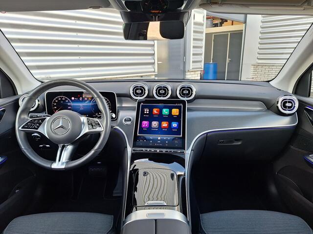 Mercedes-Benz GLC-KLASSE 300 e 4MATIC Autom. | Panoramadak | Trekhaak | 360° Camera | Rijassistentiepakket | Memory pakket | Sfeerverlichting | Dodehoekassistentie | Elektrische achterklep