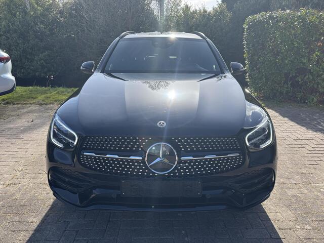Mercedes-Benz GLC-KLASSE 300e 4MATIC AMG Line | Elektrisch verstelbare stoelen met geheugen | Stoelverwarming | Achteruitrijcamera