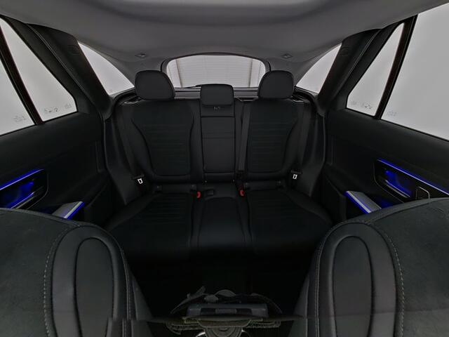 Mercedes-Benz GLC-KLASSE 300 e 4MATIC AMG Plug-In Hybride AMG Line Premium Plus | Night Pakket | Trekhaak | Panorama Schuif-Kanteldak | Digital Livht. Inclusief 24 maanden Mercedes-Benz Certified garantie voor Europa.