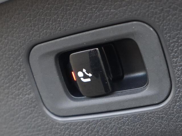 Mercedes-Benz GLC-KLASSE 300e 4MATIC AMG Line