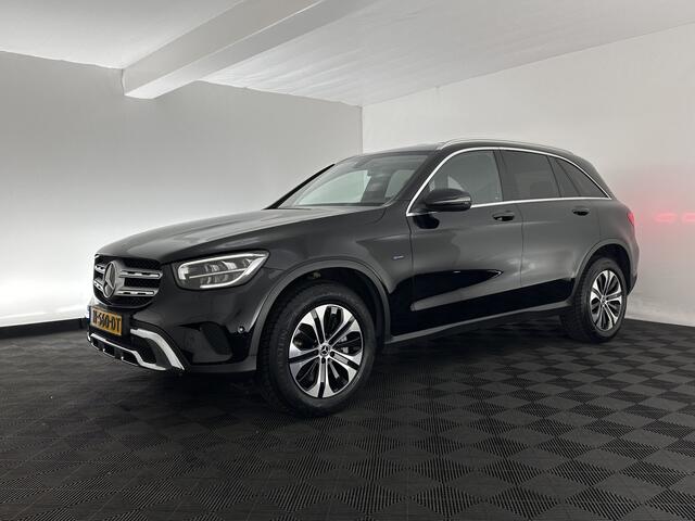 Mercedes-Benz GLC-KLASSE 300e 4MATIC Business Solution {SOH-94%} (IINCL.BTW) *LEATHER | FULL-LED | DIGI-COCKPIT | HEATED-SPORTSEATS | CAMERA | PRIAVACY-GLASS | NAVI-FULLMAP | ECC | PDC | CRUISE | 18''ALU*