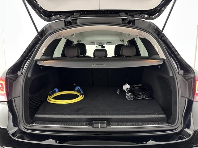 Mercedes-Benz GLC-KLASSE 300e 4MATIC Business Solution {SOH-94%} (IINCL.BTW) *LEATHER | FULL-LED | DIGI-COCKPIT | HEATED-SPORTSEATS | CAMERA | PRIAVACY-GLASS | NAVI-FULLMAP | ECC | PDC | CRUISE | 18''ALU*