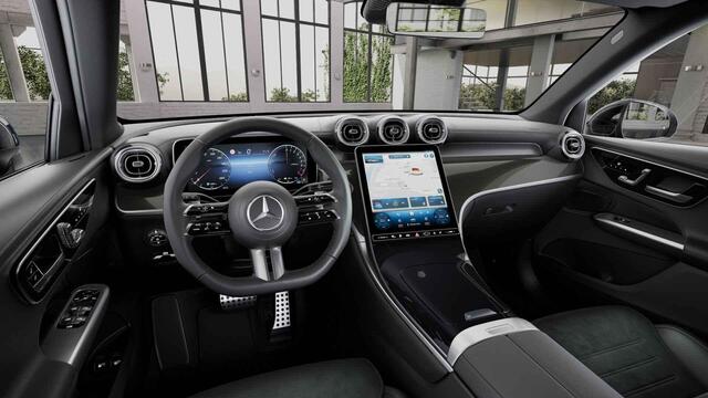 Mercedes-Benz GLC-KLASSE 300e 4MATIC Sport Edition | AMG | Panoramaschuifdak | Premium pakket | 360 Camera | Matrix LED koplampen |