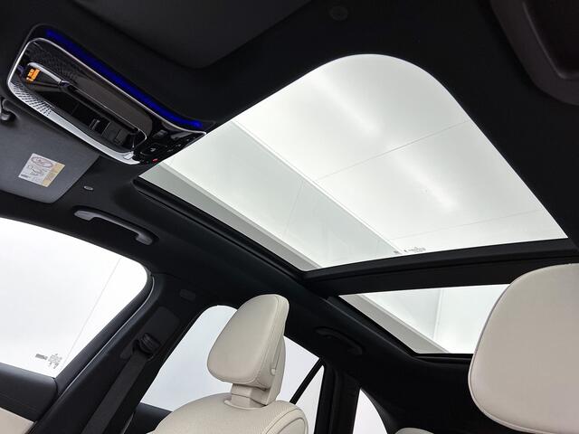 Mercedes-Benz GLC-KLASSE 300 e 4MATIC Luxury Line Plug-In Hybride Panorama Schuif-Kanteldak | Parkeerpakket met 360°-camera | Trekhaak | Stoelventilatie/- verwarming voor. Inclusief 24 maanden Mercedes-Benz Certified garantie voor Europa.
