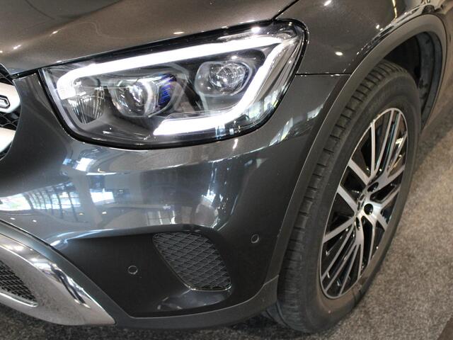 Mercedes-Benz GLC-KLASSE 300e 4MATIC Business Solution Luxury | Panorama dak | Trekhaak
