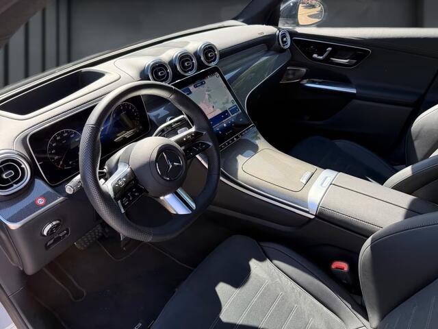 Mercedes-Benz GLC-KLASSE 300de 4MATIC AMG Line Diesel Hybride Panoramadak Head-Up Burmester Distronic Night Pakket Trekhaak