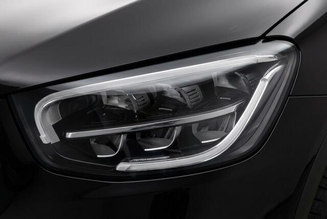 Mercedes-Benz GLC-KLASSE GLC 300 e 4Matic AMG l Pano l Leder l Burmester l HUD
