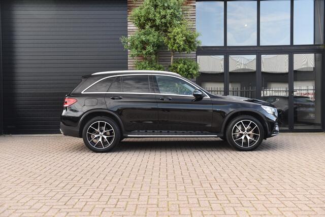 Mercedes-Benz GLC-KLASSE 300e 4MATIC Premium Plus AMG Line Pano Camera Sfeer verlichting