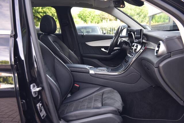 Mercedes-Benz GLC-KLASSE 300e 4MATIC Premium Plus AMG Line Pano Camera Sfeer verlichting