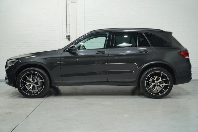 Mercedes-Benz GLC-KLASSE 300e 4MATIC Business Solution AMG pano-dak led-verlichting 20"-inch lmv lederen bekleding trekhaak-wegklapbaar stoelen en stuur electrisch verstelbaar met memory PDC v+a 360-camera private glas