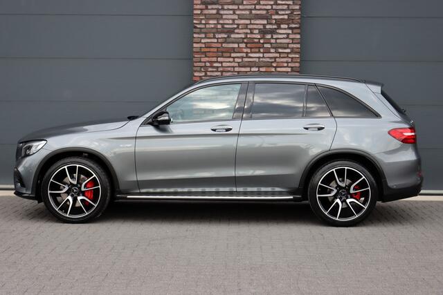 Mercedes-Benz GLC-KLASSE AMG 43 4MATIC | Luchtvering | Distronic+ | Carbon | Memory | Burmester | Panoramadak | HUD | Trekhaak | Nightpakket | Leder | Surround Camera | Keyless Go |