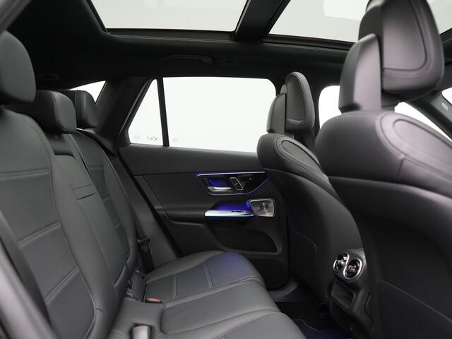 Mercedes-Benz GLC-KLASSE 300e 4MATIC Avantgarde PHEV 313pk Dealer O.H. | Panodak | Adaptive Cruise | Burmester 3D | Camera | Lederen Sportstoelen Memory & Verwarmd | Stuur Verwarmd | Sfeerverlichting | Apple Carplay | Blis | Navigatie | DAB | 19"L.M | Plug In Hybrid |