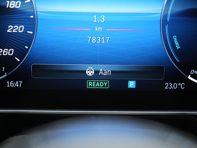 Mercedes-Benz GLC-KLASSE 300e 4MATIC Avantgarde PHEV 313pk Dealer O.H. | Panodak | Adaptive Cruise | Burmester 3D | Camera | Lederen Sportstoelen Memory & Verwarmd | Stuur Verwarmd | Sfeerverlichting | Apple Carplay | Blis | Navigatie | DAB | 19"L.M | Plug In Hybrid |