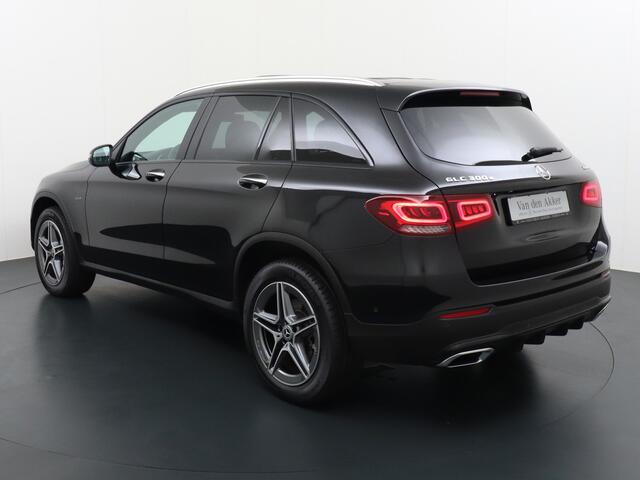 Mercedes-Benz GLC-KLASSE 300e AMG 4Matic // SoH 97,7% // Burmester // Panoramadak // Dig. Dashboard // MultiBeam LED // 360 Camera // Keyless // Carbon // Sfeerverlichting // Carplay