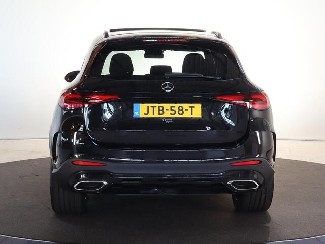 Mercedes-Benz GLC-KLASSE 300e 4MATIC Sport Edition | Panoramaschuifdak | Premium pakket | Nightpakket | 360° camera | Dodehoekassistent | DIGITAL LIGHT |