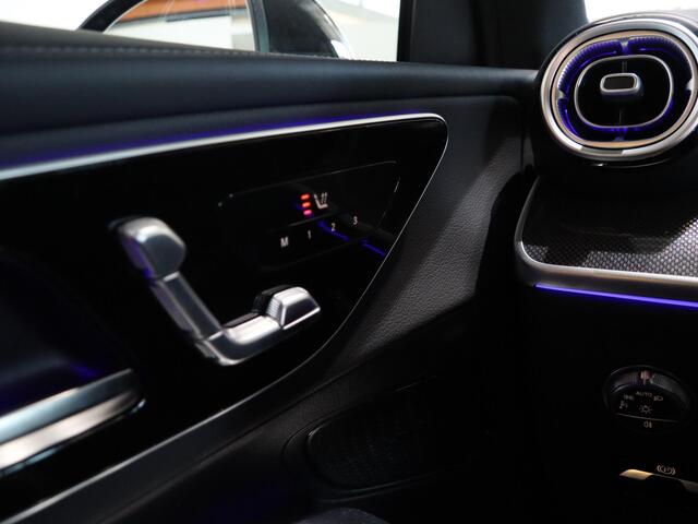 Mercedes-Benz GLC-KLASSE 300e 4MATIC Sport Edition | Panoramaschuifdak | Premium pakket | Nightpakket | 360° camera | Dodehoekassistent | DIGITAL LIGHT |