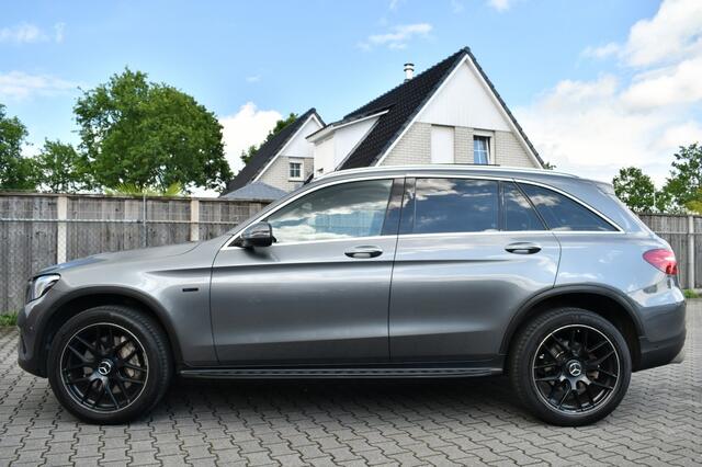 Mercedes-Benz GLC-KLASSE 350e 4MATIC AMG BURMESTER|PANO|HUD|20"|VOL!