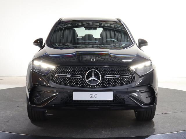 Mercedes-Benz GLC-KLASSE 300e 4MATIC Sport Edition | AMG | Panoramaschuifdak | Premium Plus | Night | Rijassistentiepakket Plus | Trekhaak | Burmester |