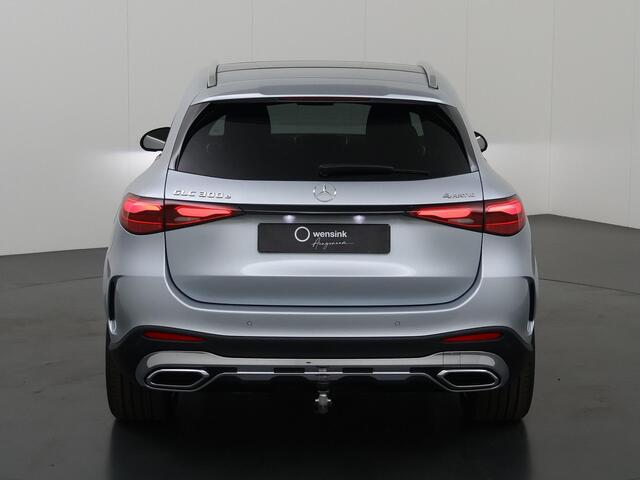 Mercedes-Benz GLC-KLASSE 300e 4MATIC Sport Edition | Panoramadak | Premium plus | Trekhaak | Rij ass pakket | 20 inch LM | Night pakket