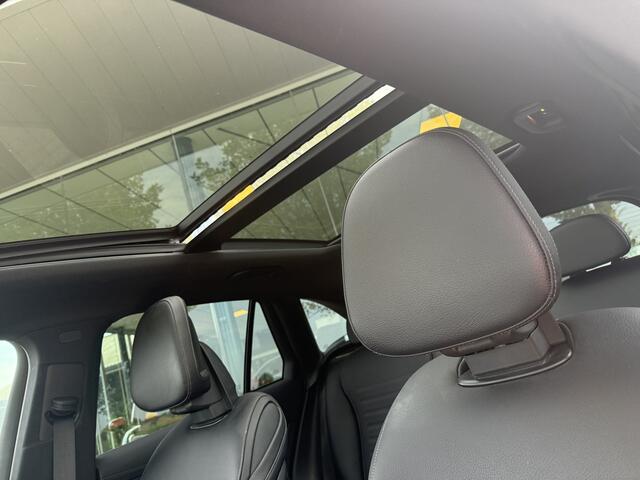 Mercedes-Benz GLC-KLASSE 300e 4MATIC AMG Line ** Panodak ** Focal Audio ** HUD ** NL Auto ** NAP ** NP 89K