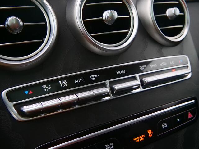 Mercedes-Benz GLC-KLASSE 300 4MATIC Premium Plus 259 Pk Automaat Navi / Apple Carplay / Pano-dak / Trekhaak