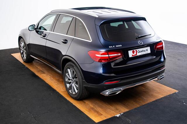 Mercedes-Benz GLC-KLASSE 300 4MATIC Exclusive exterieur - Trekhaak - Panoramadak - Zitcomfortpakket voor - Interieurverlichtingspakket - Garmin Map Pilot - Spoorpakket - Parkeerpakket - Easy Pack-achterklep -