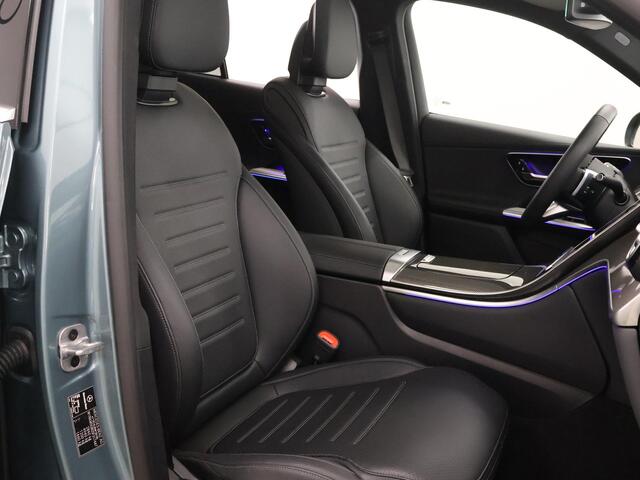 Mercedes-Benz GLC-KLASSE 300e 4MATIC Sport Edition | AMG | Trekhaak | Panoramadak | Digital Light | Memory |