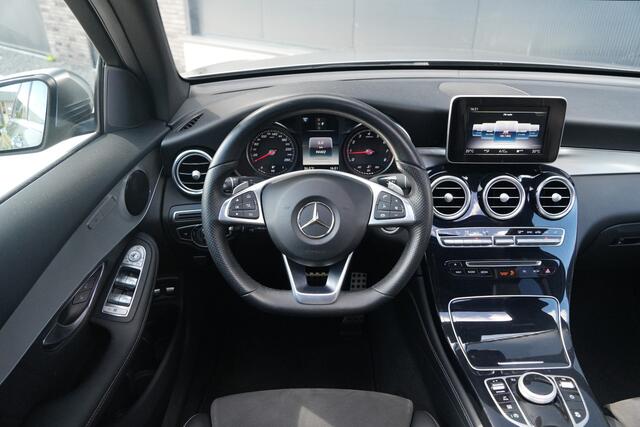 Mercedes-Benz GLC-KLASSE 250 4MATIC Premium Plus - Elek Trekhaak - Pano - Leder - Stoelverwarming - Blindspot - Rijklaar