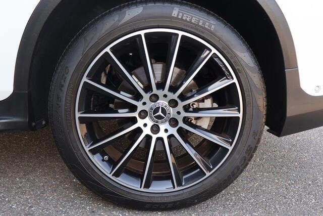 Mercedes-Benz GLC-KLASSE 300 4MATIC l AMG line l 245 PK l Panoramadak l Burmester l Stoelkoeling en stoelverwarming l Keyless Go l Distronic l Trekhaak wegklapbare l Leer l Adaptief LED high intelligent l Warmte werend en geluidswerend glas l Comand l 360 gr Camera l PTS l