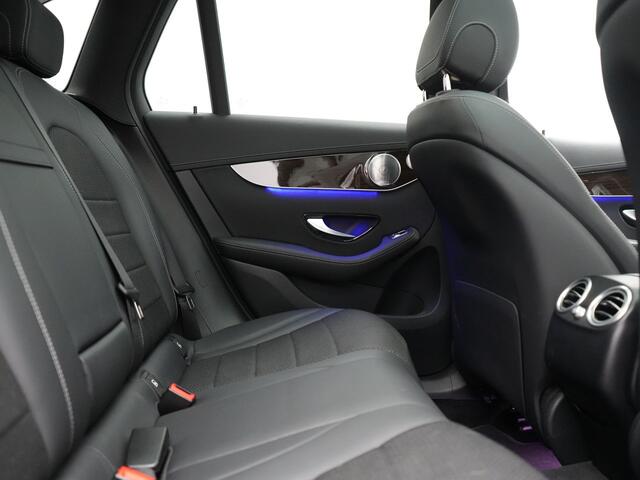 Mercedes-Benz GLC-KLASSE 300e 4MATIC Advantage PHEV 313pk Dealer O.H. | Trekhaak Af Fabriek | Panodak | Burmester Audio | Sportstoelen Verwarmd | Sfeerverlichting | Blis | Apple Carplay | Navigatie | DAB | Cruise Control | Plug In Hybrid |