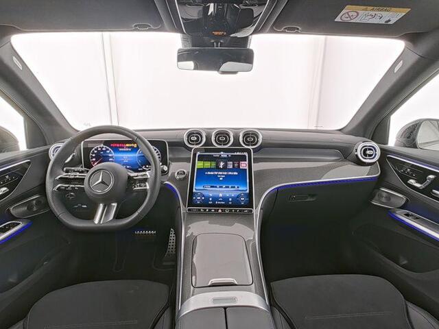 Mercedes-Benz GLC-KLASSE 300e 4MATIC AMG Line | Panoramadak | Trekhaak | Treeplanken | Digital LIGHT | Burmester 3D Sound