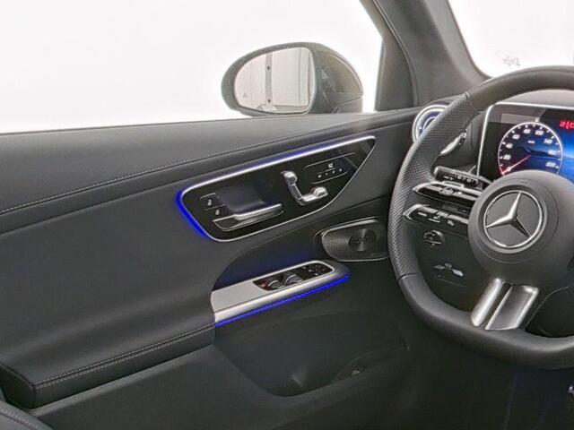 Mercedes-Benz GLC-KLASSE 300e 4MATIC AMG Line | Panoramadak | Trekhaak | Treeplanken | Digital LIGHT | Burmester 3D Sound