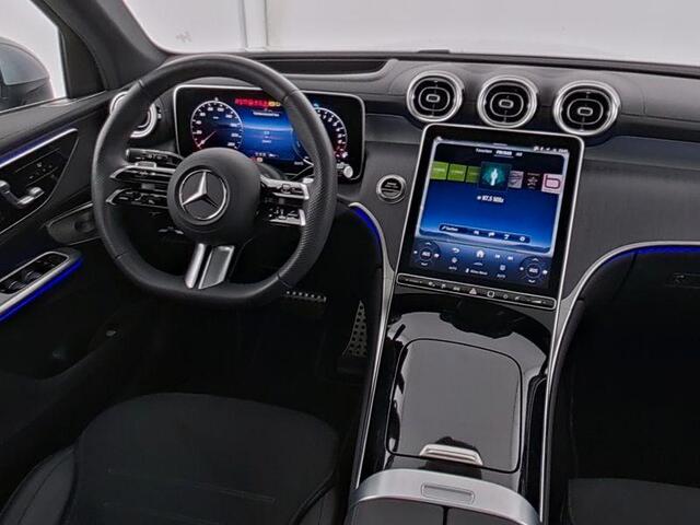 Mercedes-Benz GLC-KLASSE 300e 4MATIC AMG Line | Panoramadak | RijAssistentie PLUS | Burmester 3D Sound | Trekhaa