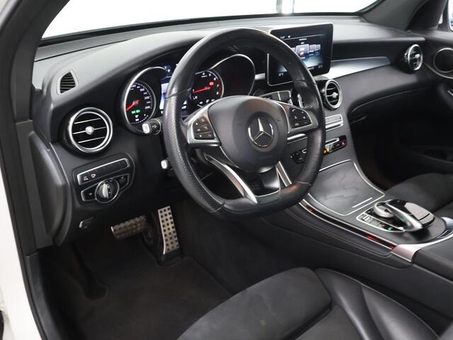 Mercedes-Benz GLC-KLASSE 300 4MATIC | AMG | Panoramadak | Treeplanken | Trekhaak | 360 graden camera |