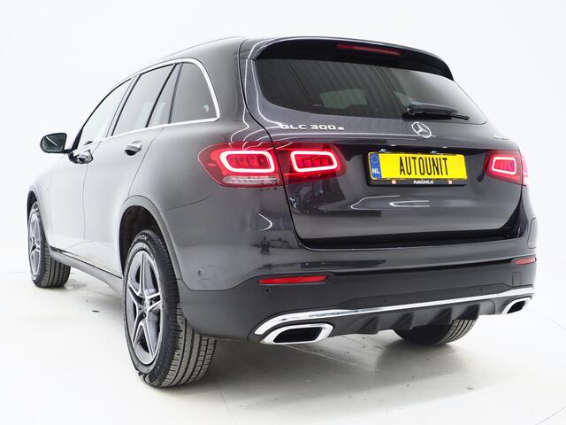 Mercedes-Benz GLC-KLASSE 300e 4MATIC AMG Manufaktur | Two Tone Exclusive Leder | Panoramadak | Burmester | HUD | 360 | Memory | Sfeerlicht | Keyless