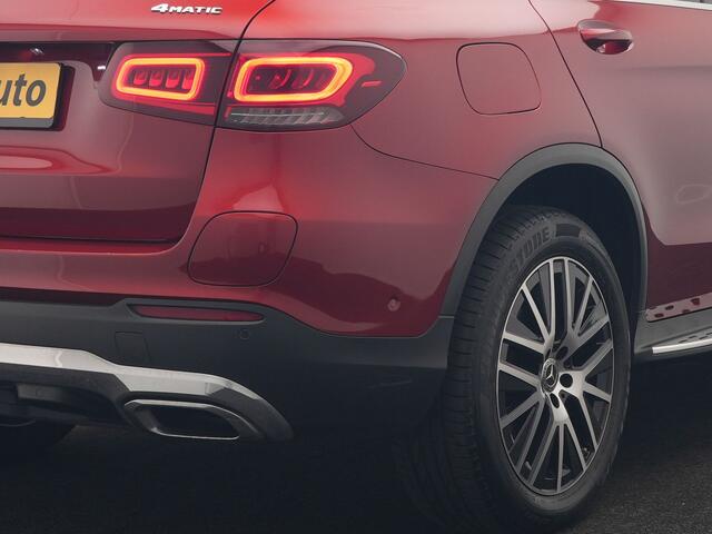Mercedes-Benz GLC-KLASSE 300e 4MATIC Advantage PHEV 313pk Dealer O.H. | Trekhaak Af Fabriek | Panodak | Adaptive Cruise | Sportstoelen Verwarmd | Sfeerverlichting | Apple Carplay | Blis | Navigatie | DAB | Plug In Hybrid |
