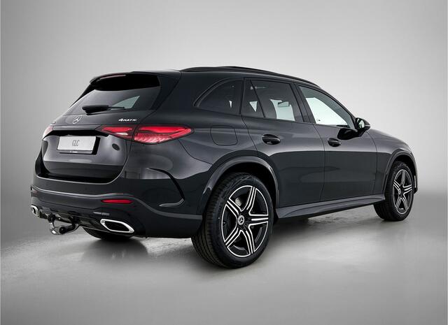 Mercedes-Benz GLC-KLASSE 300e 4MATIC Business Solution AMG | Advanced plus | Nightpakket | Parkeerpakket met achteruitcamera | Trekhaak | Middenconsole metaalstructuur | Panoramaschuifdak | 20 inch vijfspaaks lichtmetalen AMG-velgen | Warmtewerend, donkergetint glas |