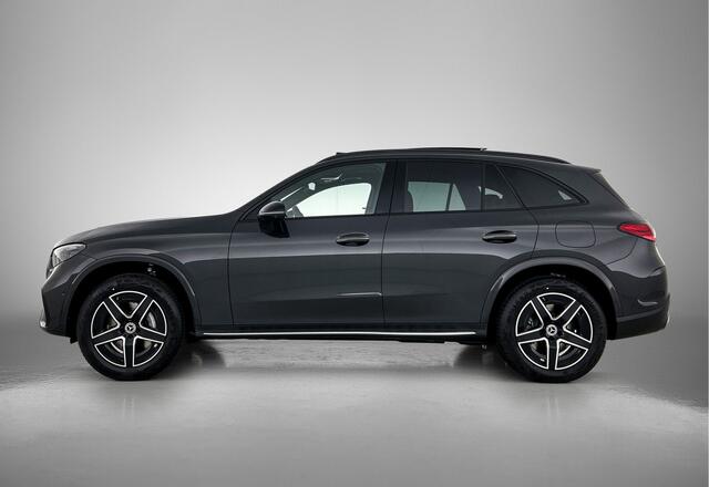 Mercedes-Benz GLC-KLASSE 300e 4MATIC Business Solution AMG | Premium pakket | Winterpakket | Nightpakket | Rijassistentiepakket Plus | Trekhaak | Treeplanken in aluminiumlook | Burmester® 3D surround sound systeem | Panoramaschuifdak | 360° camera | 19" vijfspaaks lichtmetalen AM