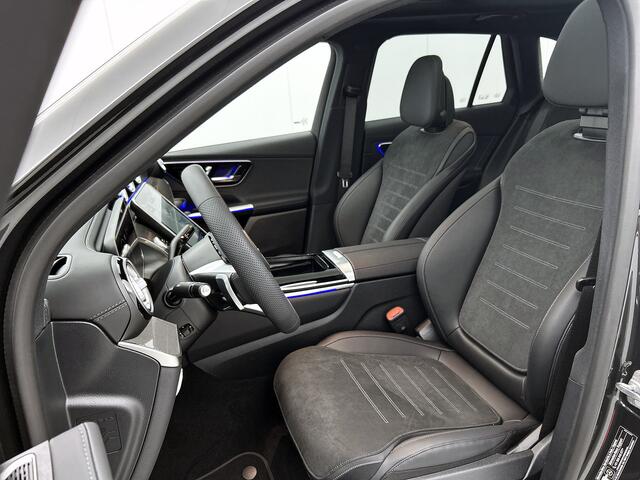 Mercedes-Benz GLC-KLASSE 300e 4MATIC Business Solution AMG | Premium pakket | Winterpakket | Nightpakket | Rijassistentiepakket Plus | Trekhaak | Treeplanken in aluminiumlook | Burmester® 3D surround sound systeem | Panoramaschuifdak | 360° camera | 19" vijfspaaks lichtmetalen AM