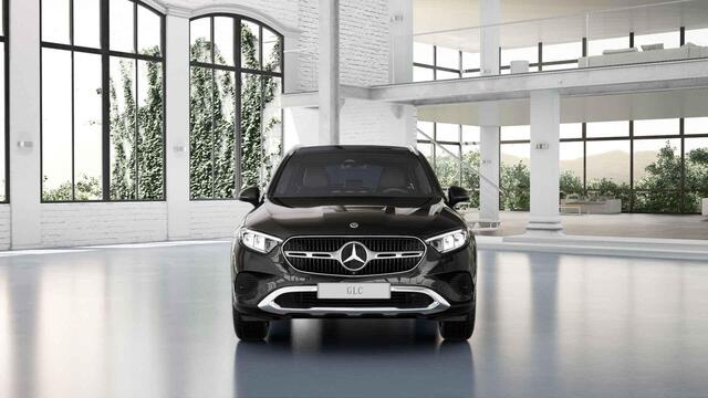 Mercedes-Benz GLC-KLASSE 300e 4MATIC Luxury Line | Panoramadak | Trekhaak | Getint glas | Stoelverwarming |