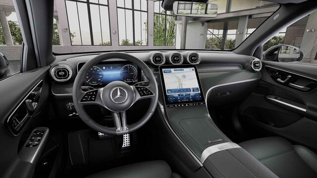 Mercedes-Benz GLC-KLASSE 300e 4MATIC Luxury Line | Panoramadak | Trekhaak | Getint glas | Stoelverwarming |