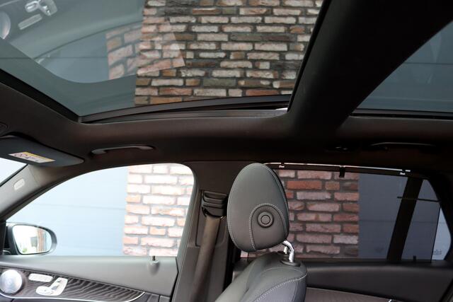 Mercedes-Benz GLC-KLASSE 350e 4MATIC AMG Line | Luchtvering | Memory | Burmester | Distronic+ | Leder | Stoelventilatie | Panoramadak | HUD | Surround Camera | Dodehoekassistent |