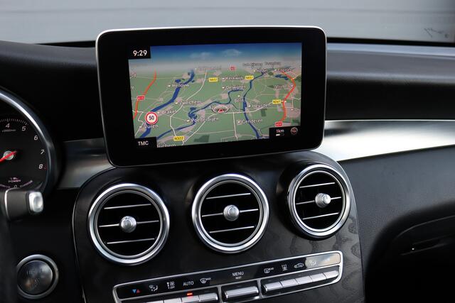 Mercedes-Benz GLC-KLASSE 350e 4MATIC AMG Line | Luchtvering | Memory | Burmester | Distronic+ | Leder | Stoelventilatie | Panoramadak | HUD | Surround Camera | Dodehoekassistent |