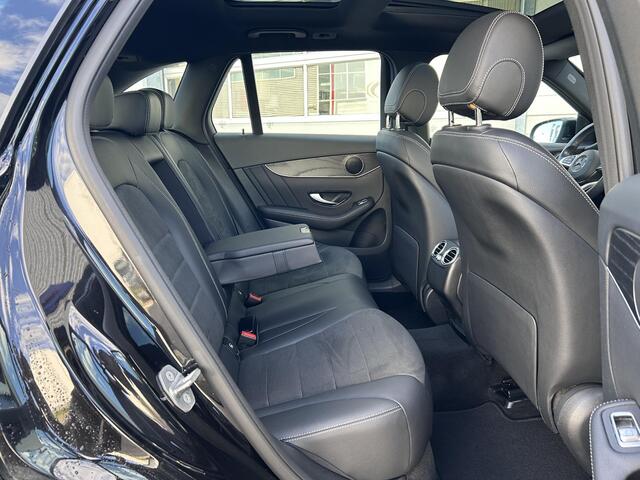 Mercedes-Benz GLC-KLASSE 250 4MATIC Sport Edition Premium | Panoramadak | Trekhaak | Stoelverwarming