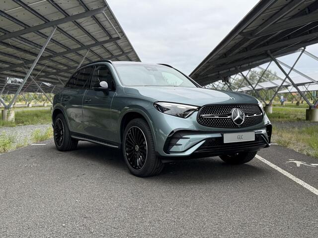 Mercedes-Benz GLC-KLASSE 300e 4MATIC Business Solution AMG | Night | Panoramadak | Trekhaak | Burmester | Head-up | Digital light | 360 camera | Sfeerverlichting |