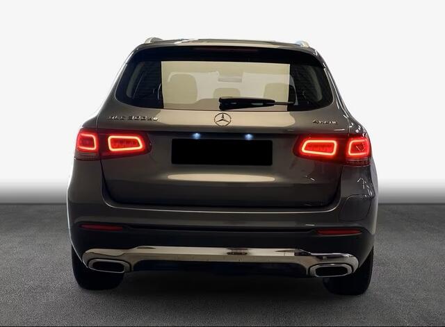 Mercedes-Benz GLC-KLASSE 300de 4MATIC Diesel Hybride LED Trekhaak Camera Stoelverwarming AMG Line Interieur
